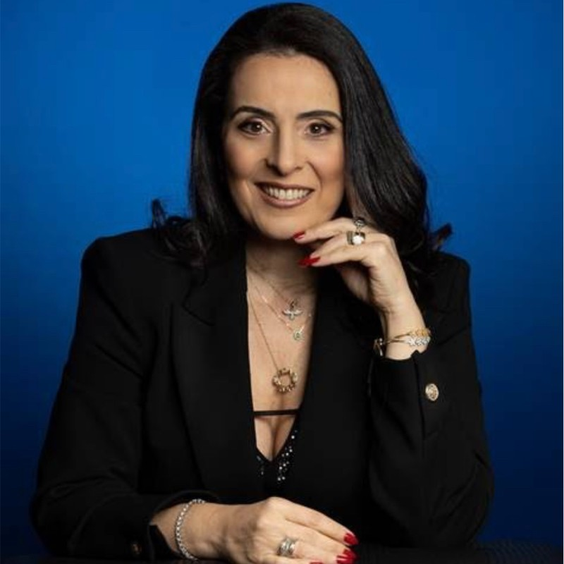 Claudia Muchaluat avatar image