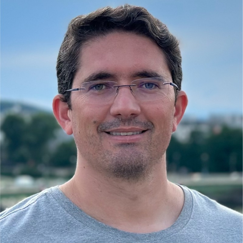 Luciano Silva avatar image