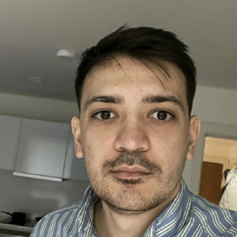 Amir Zamfiratos avatar image