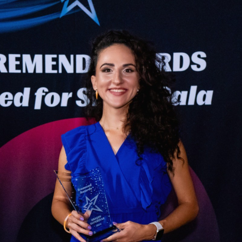 Andreea T. avatar image