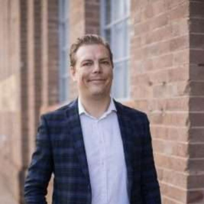 Dr. Jens Schroeder avatar image