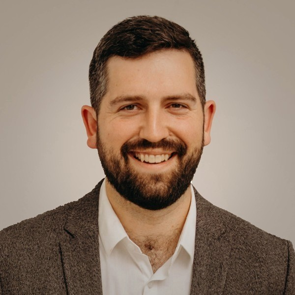 Miles Oliveira avatar image