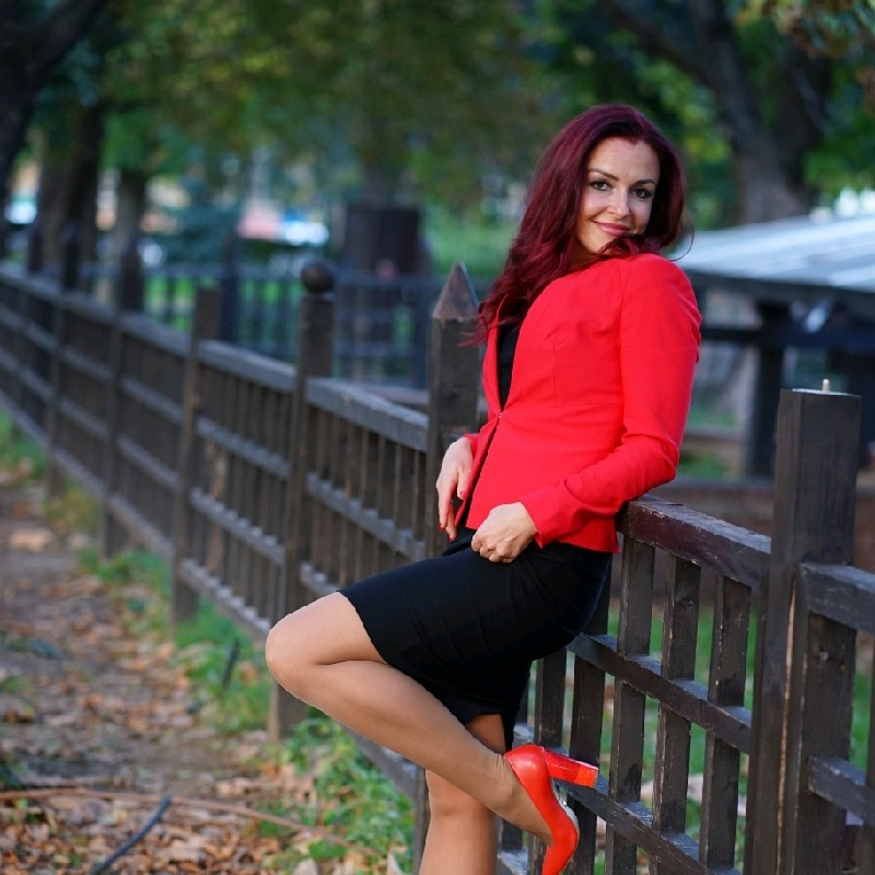 Olesya Yampolska avatar image