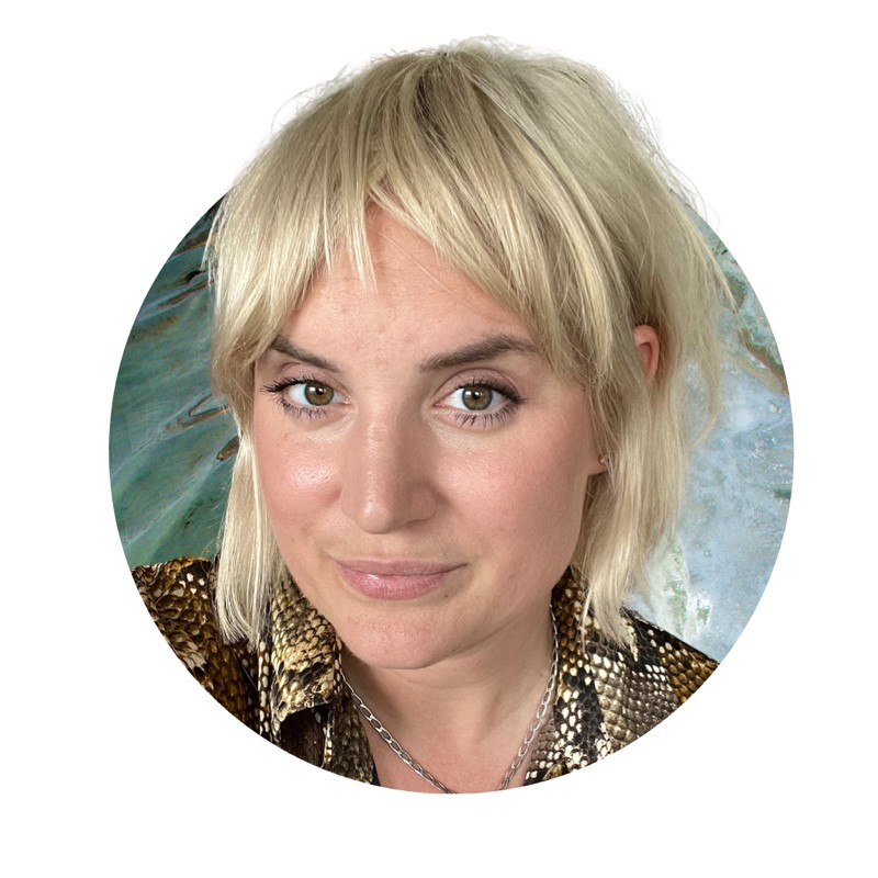 Emma Roberts avatar image