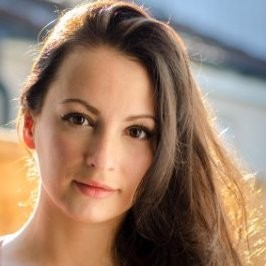 Elena Lyashenko avatar image