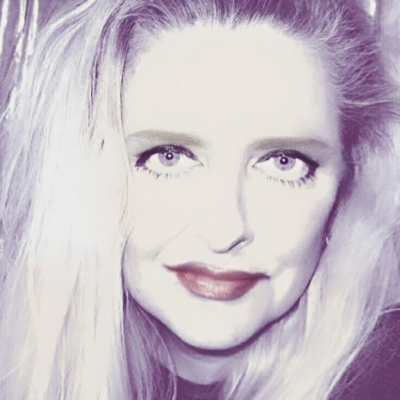 🅚🅐🅣🅗🅛🅔🅔🅝  Kathleen Bianco avatar image