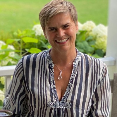 Helena Verellen avatar image