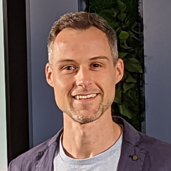 Stefan Steinberger avatar image