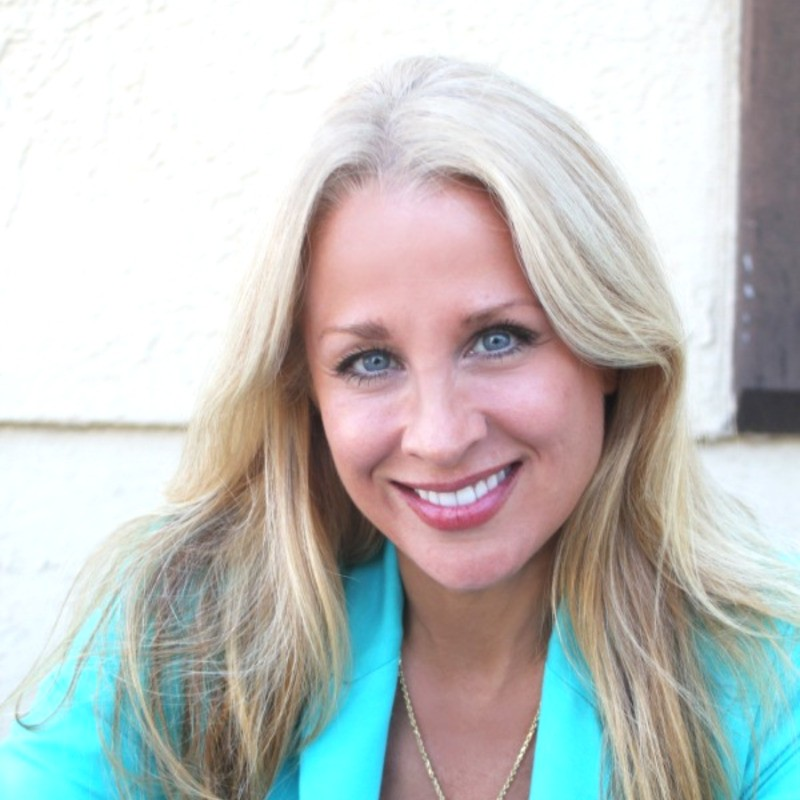 Mariana Rossano avatar image