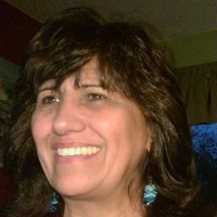 Emma Canales avatar image