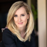 Michele Bustamante avatar image