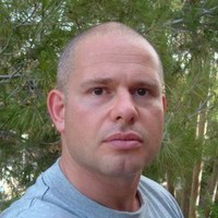 Robert Gloukhovski avatar image