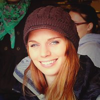 Julia Schnetzer avatar image