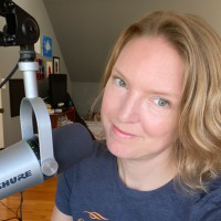 Laura Davidson avatar image