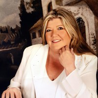 Charlene Winter avatar image