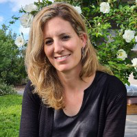 Renana Schamroth avatar image