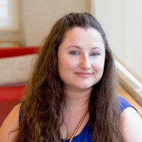 Julia van Broek avatar image