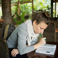 Lily Singer avatar image