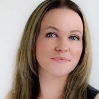 Arina Nikitina avatar image