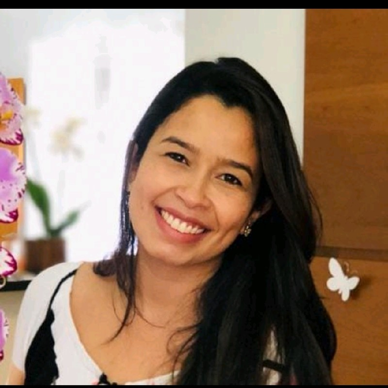 Elizabete Moura avatar image