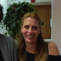 Inbar Deri avatar image