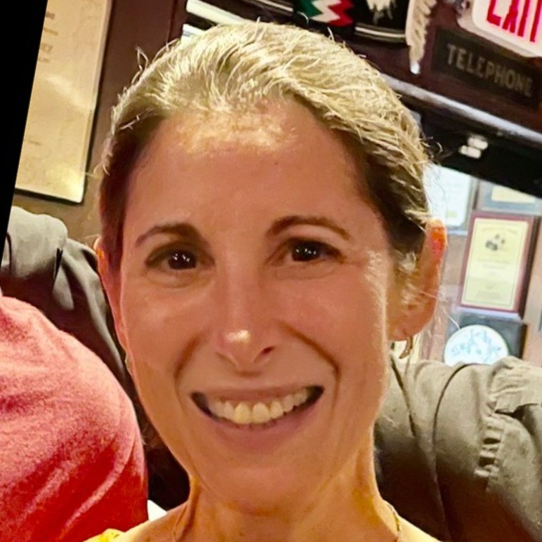 Diana Wolff avatar image