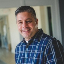 Chris Uzzo avatar image