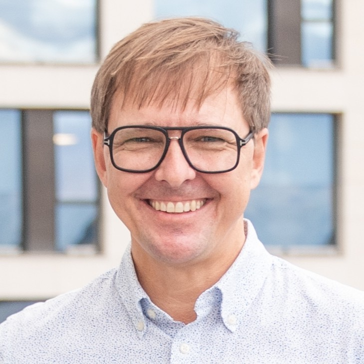 Stefan Bauer avatar image