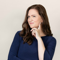 Julie Lowe avatar image