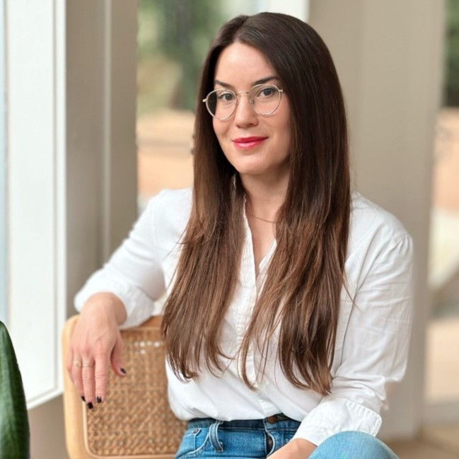 Kirstin Hoffmann avatar image