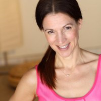 Dr. Josephine Gross avatar image