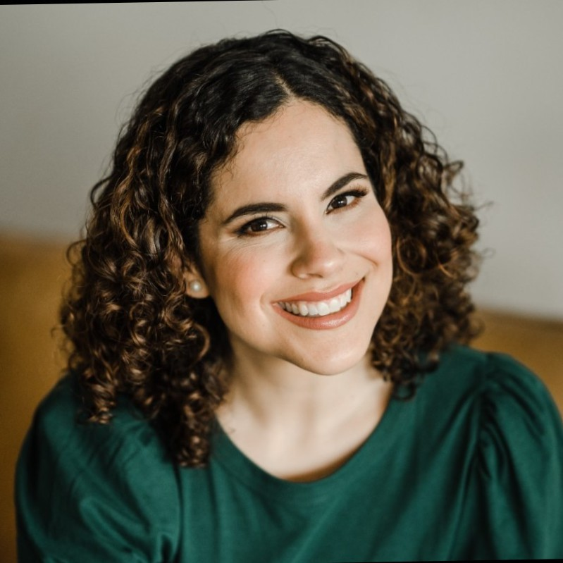 Mariza H. avatar image