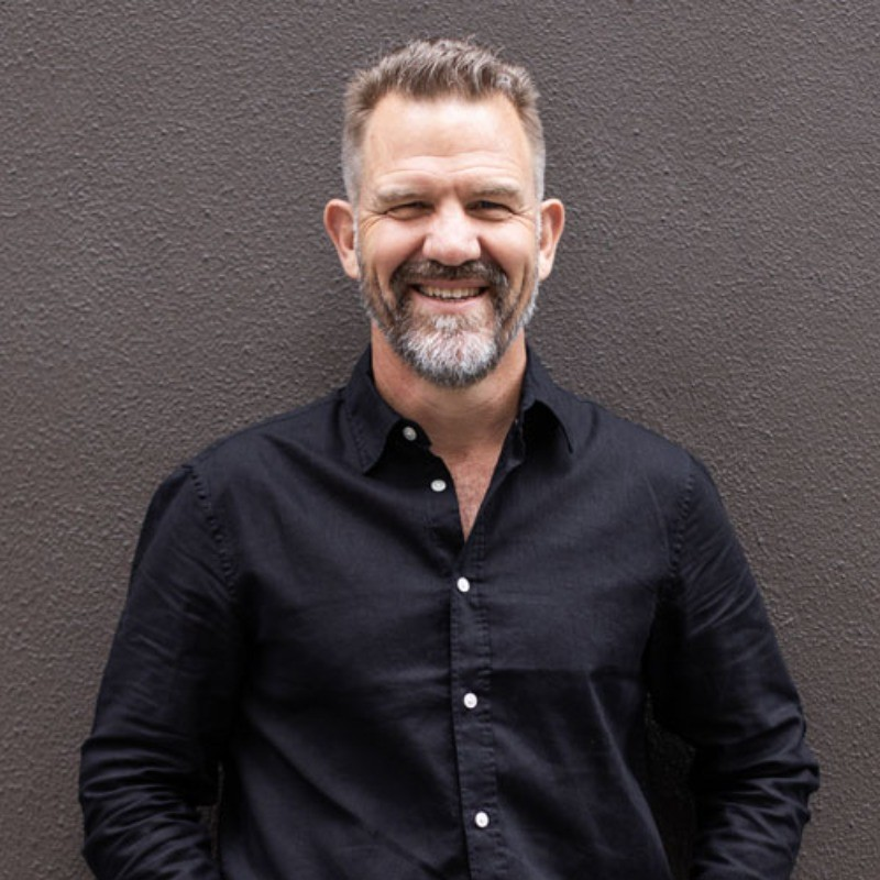 Simon Ekin avatar image