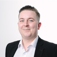 Simon Cairns avatar image