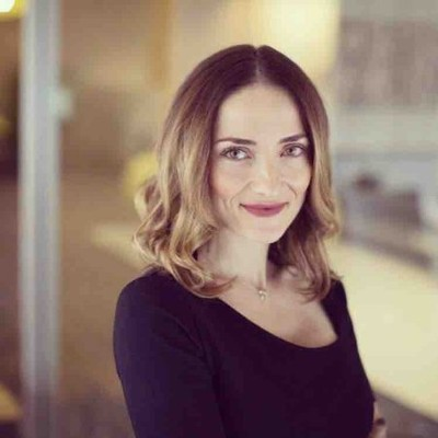 Corina Cacovean avatar image