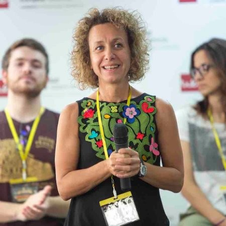 Laura Lanuza avatar image