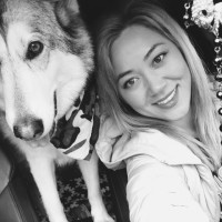 Lola Johnston avatar image