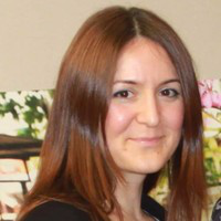 Esra Aydemir avatar image