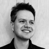 Oscar Moll avatar image