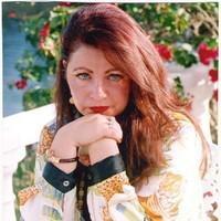 Lynn Santer avatar image