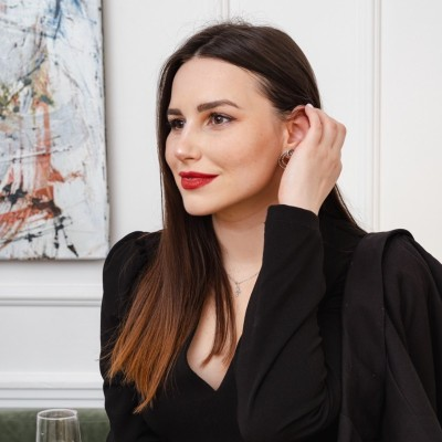 Margo Antoniuk avatar image