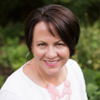 Katie Neilson avatar image