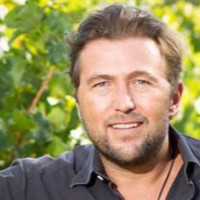 Mike Ratcliffe avatar image