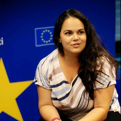 Ioana Csatlos avatar image