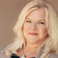 Melanie Sanders avatar image