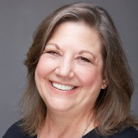 Lisa Behnke avatar image