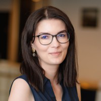 Silvia Macovei avatar image