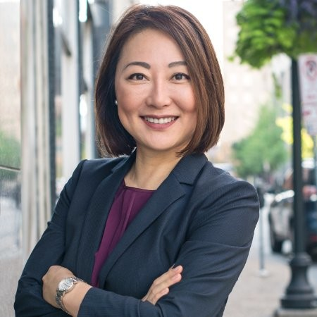 Lucia J. Mar, CFA, CPA avatar image