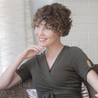 Lindy Curtis avatar image