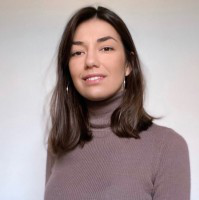 Vlada Rozova avatar image